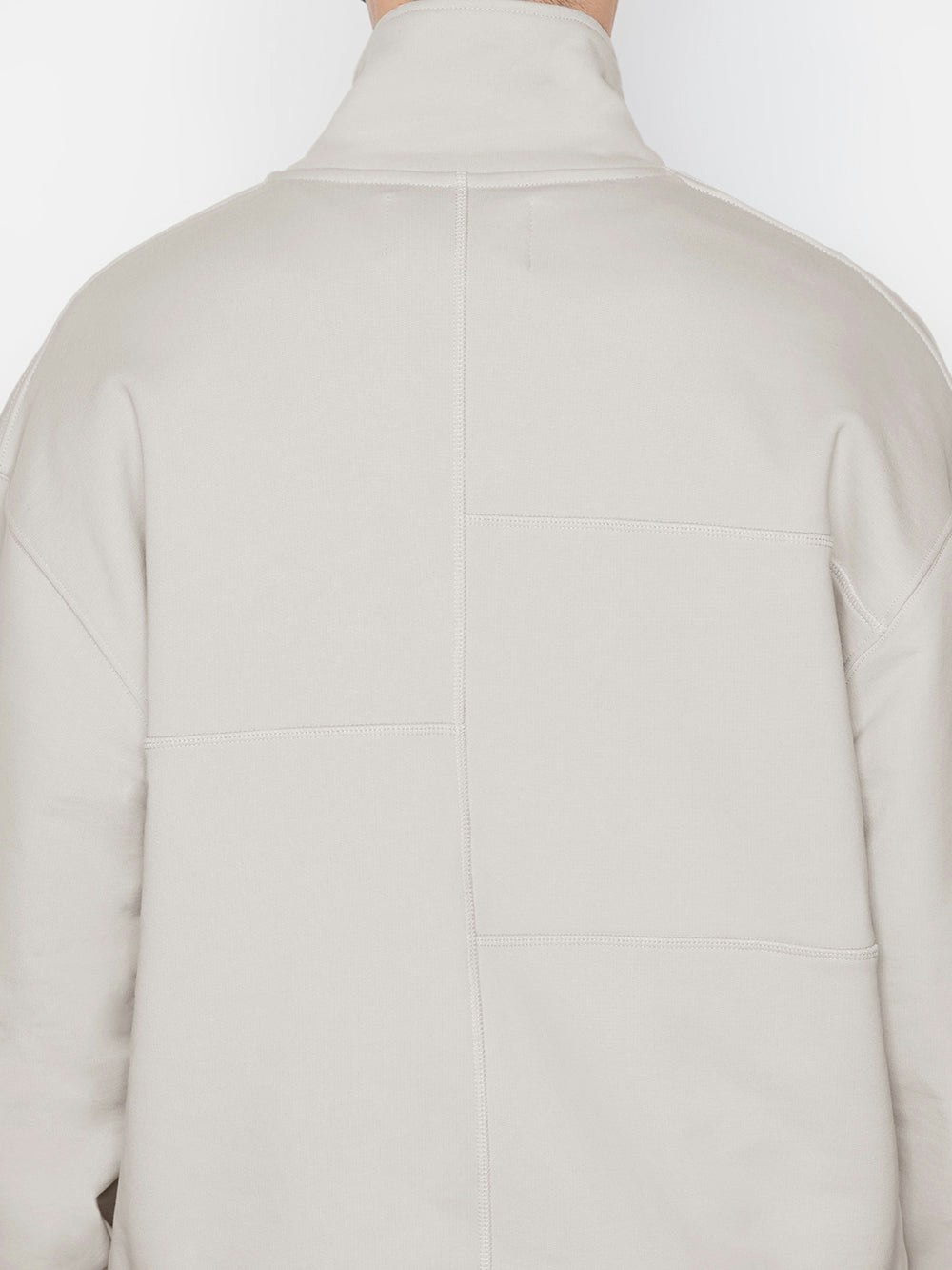 back detail view alt:fit2